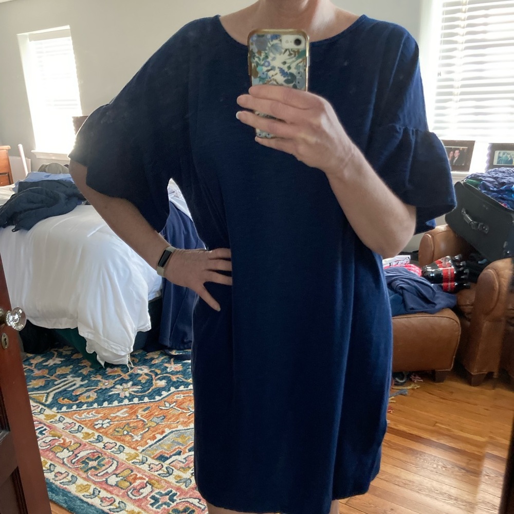 Vineyard Vines Navy Dress with bell sleeves- XL